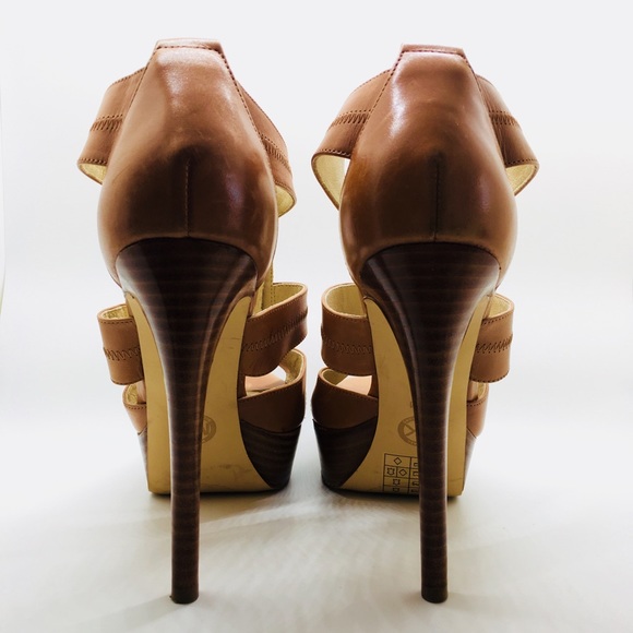 🎉Sale🎉Michael Kors Brown Leather Stiletto - Picture 3 of 8